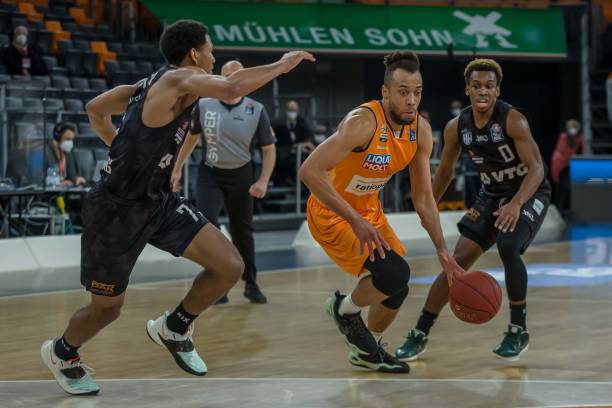 新疆队的 新疆队的